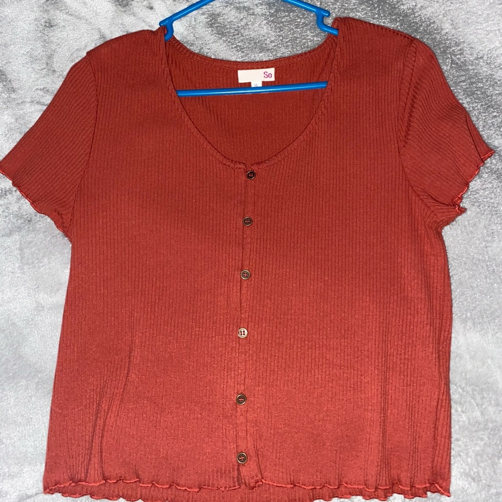 short sleeve shirt